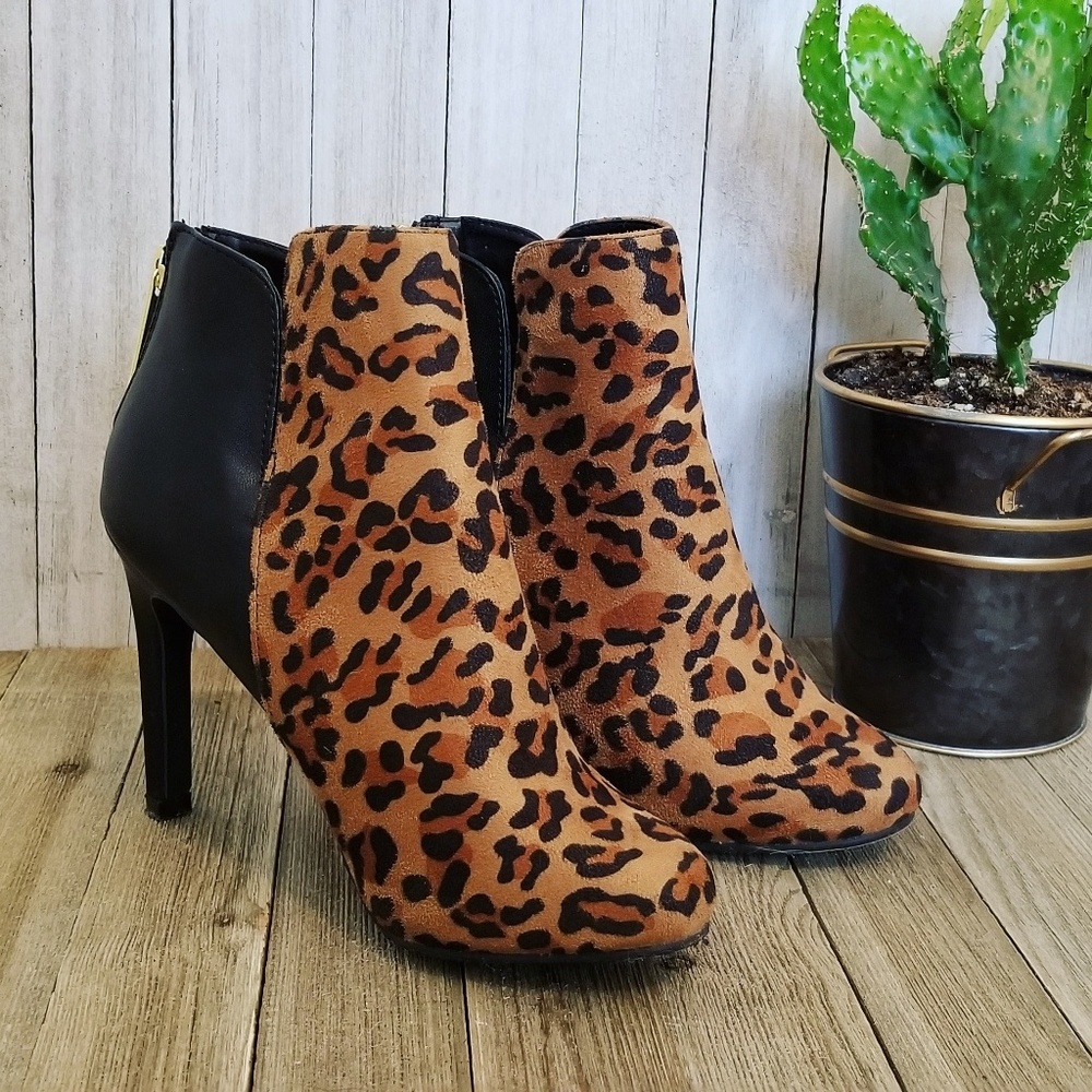 🐾 Animal print ankle boots